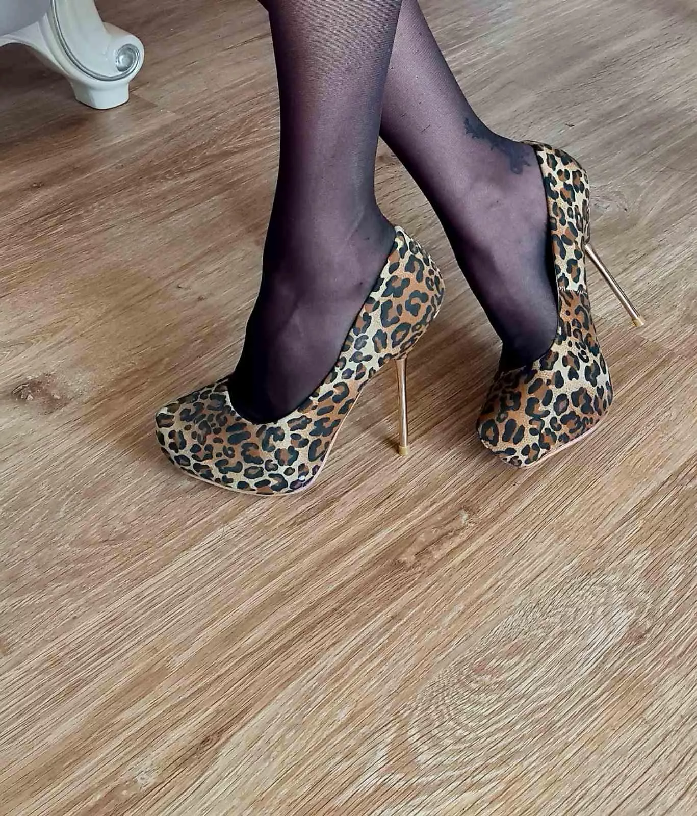 Wild heels
