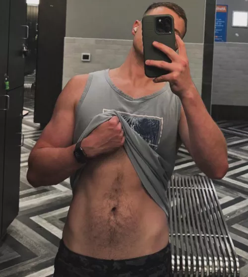 29 fit kinky.  Add me ohitsbp24