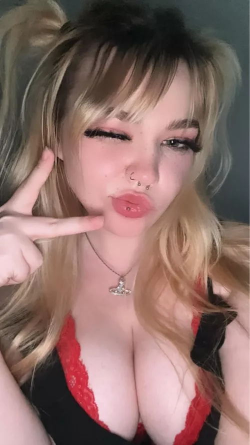 Anyone wanna talk 💕