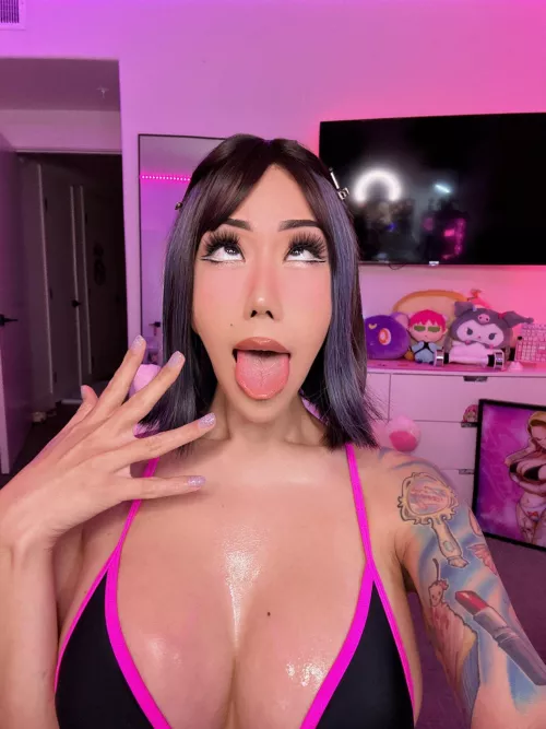 Are you a married man looking at my nudes? Just say Y or N