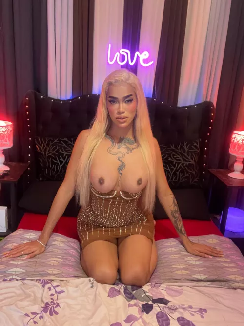 A.suck B.Fuck C. Both??