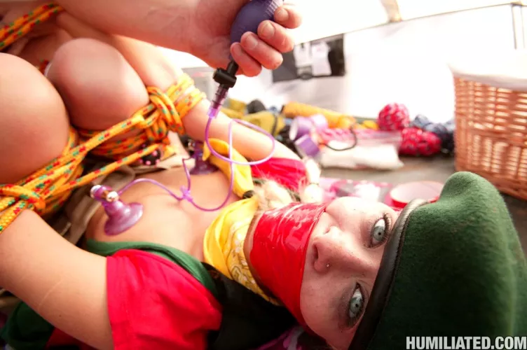 Girl scout in trouble 