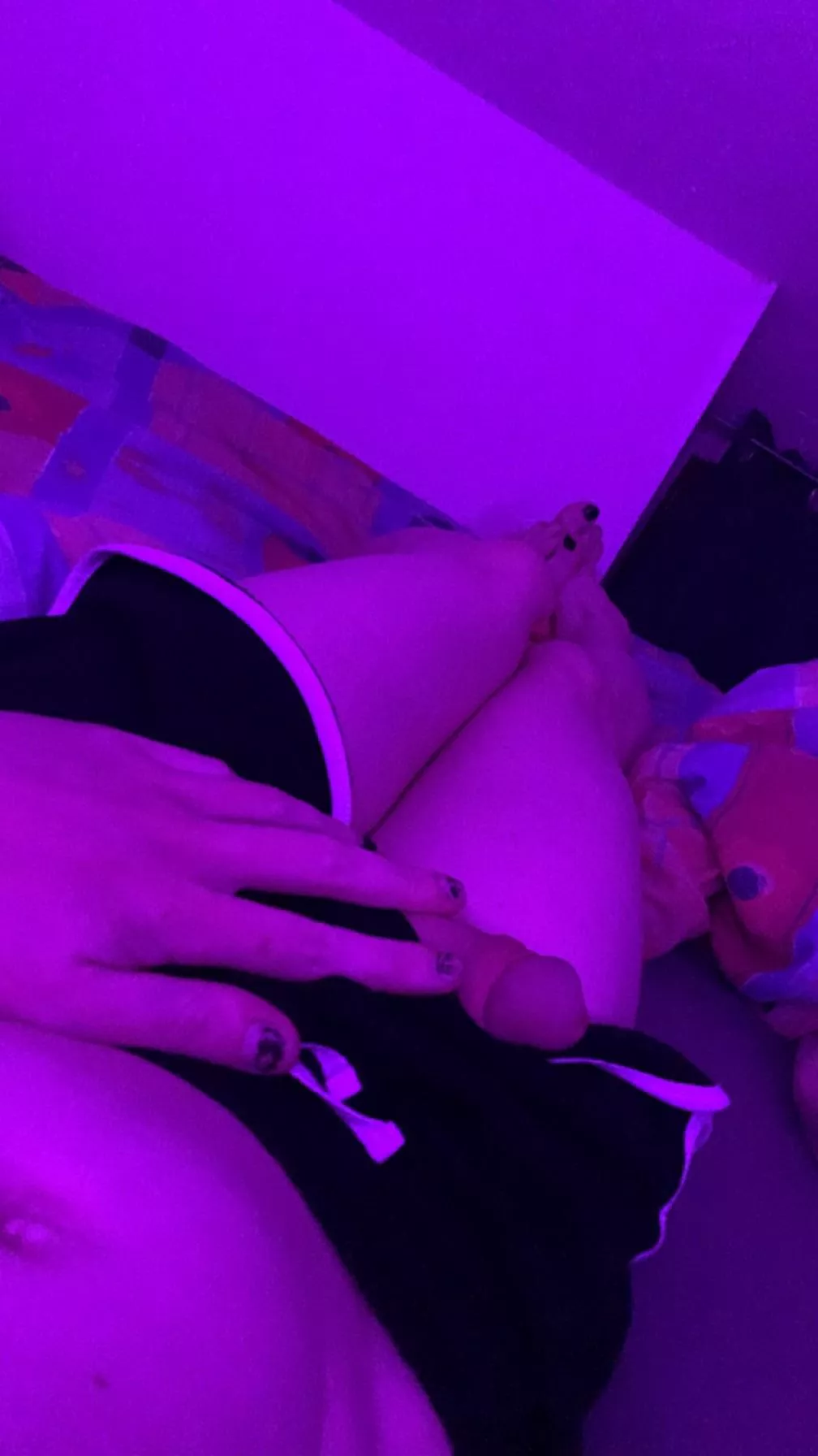 Give me your best pickup lines, extra points if it’s cheesy af 🥺