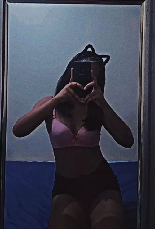 Guys at school tell me I'm too skinny to be attractive, is that true? 18f, 4'5ft 🌸