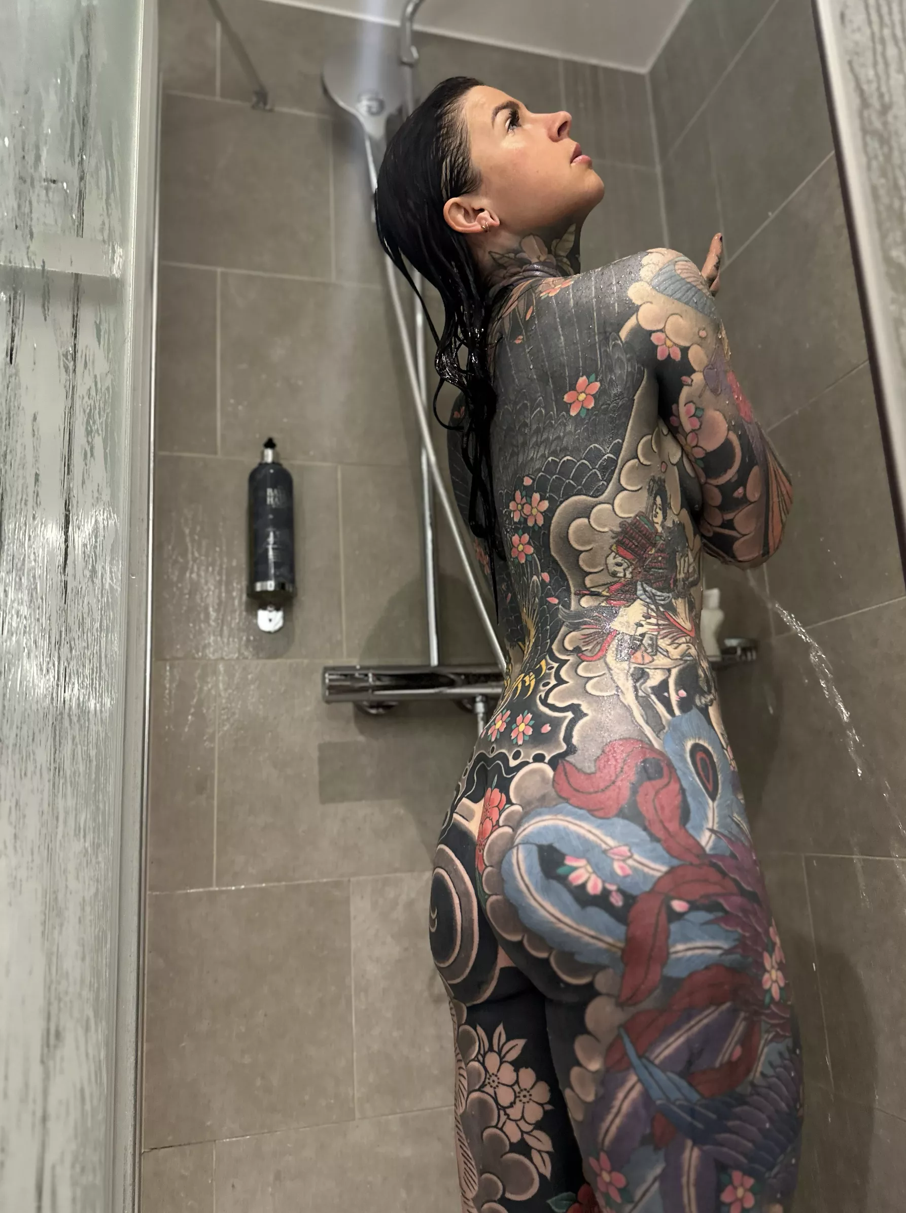 having a bath when I realise there must be a Reddit community for this will you save it

