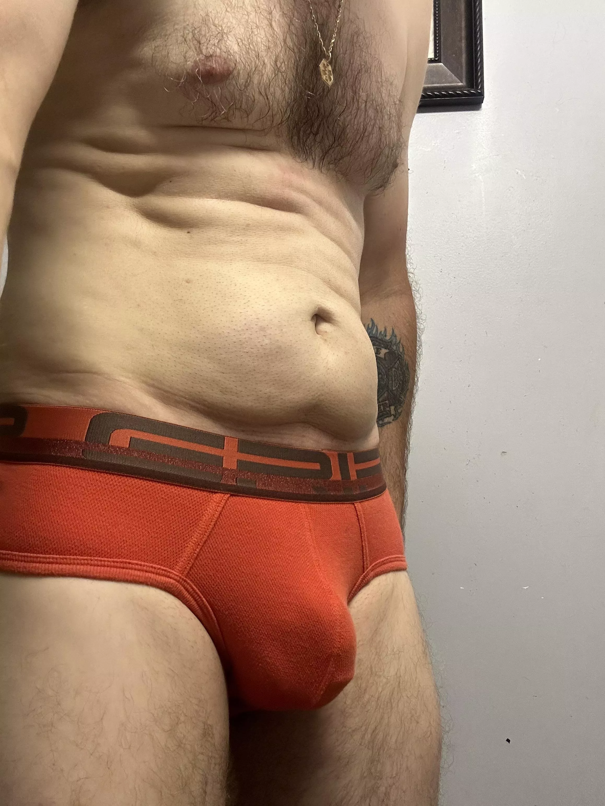 Help a single dad out of his briefs