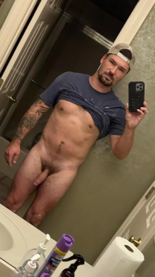 I’m remodeling a shower for an elderly lady and I figured I would pull my dick out in the spare bath room.