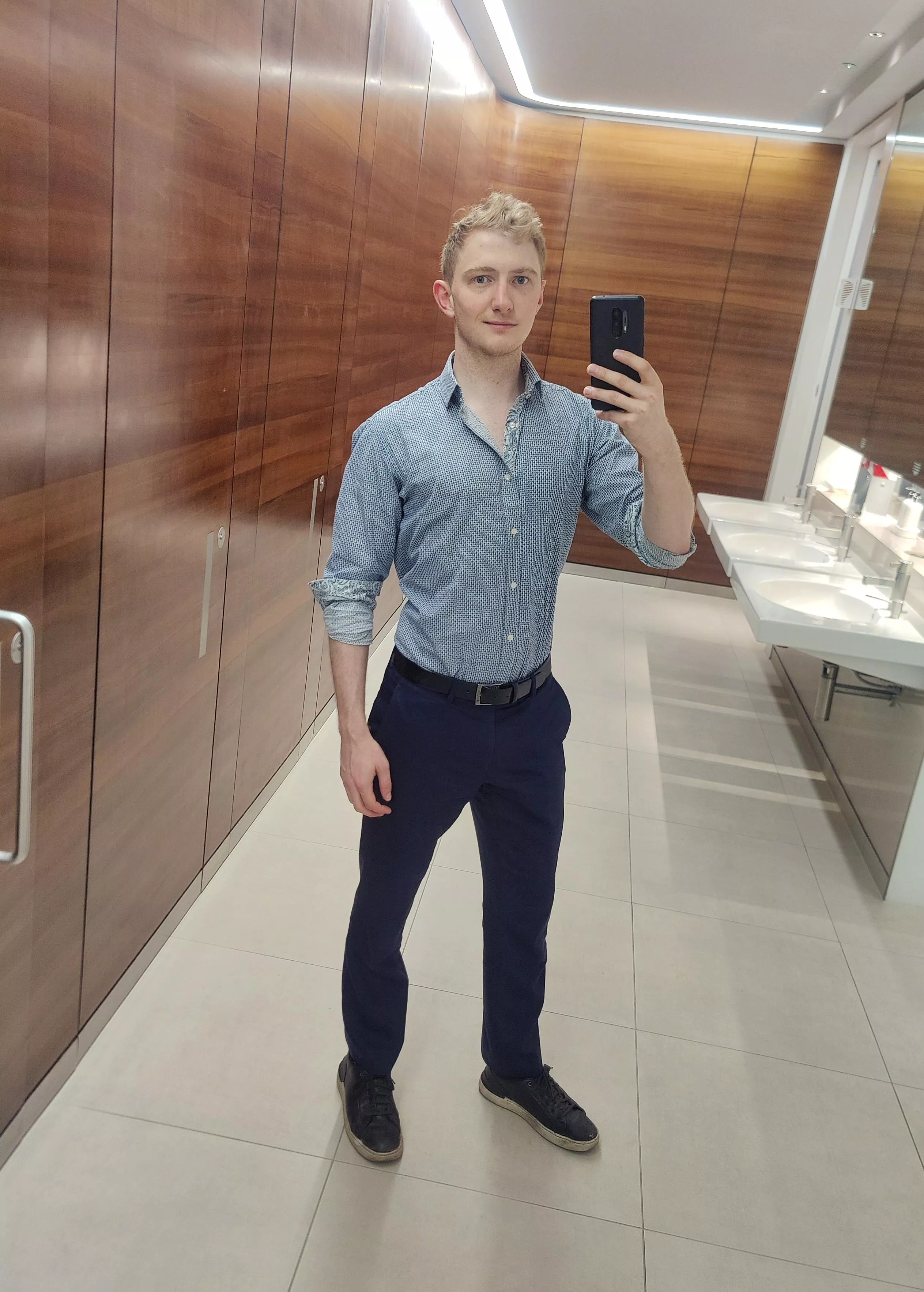 Overheating in the office today 🥵