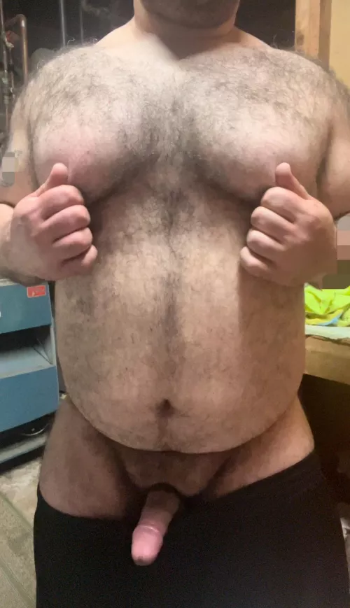 Pinch my nipples when my cocks in ur mouth & I’ll cum like a garden hose