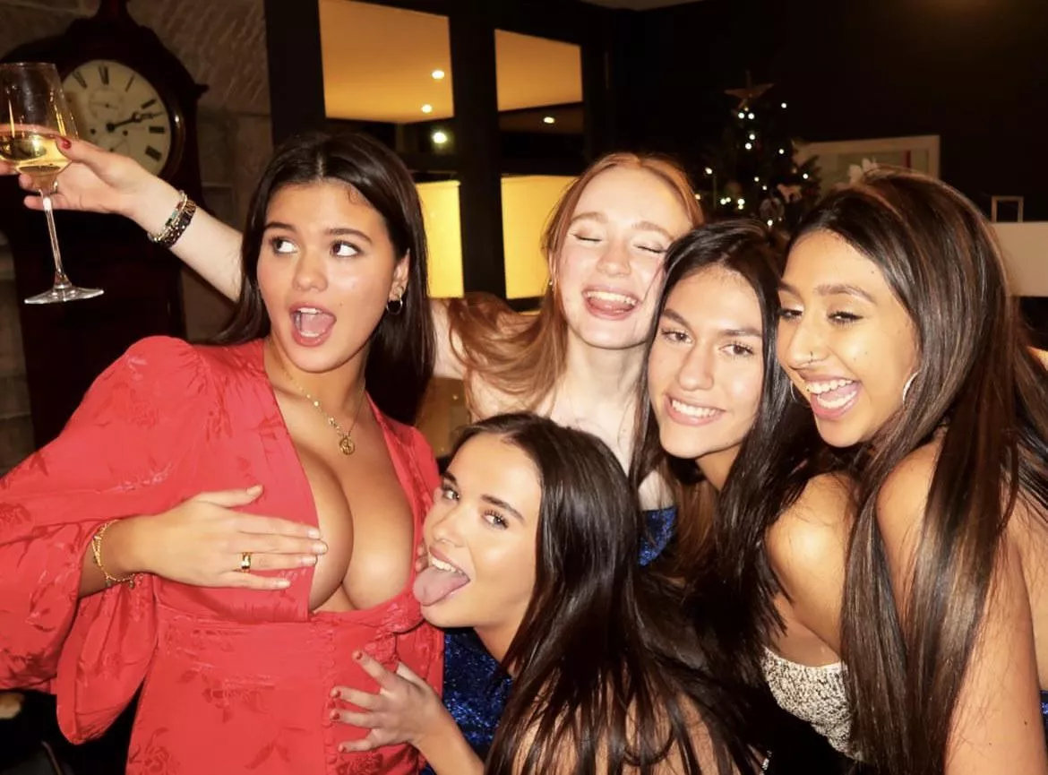 She wants a taste 👅 