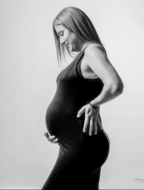 Dm to get this preggo exposed