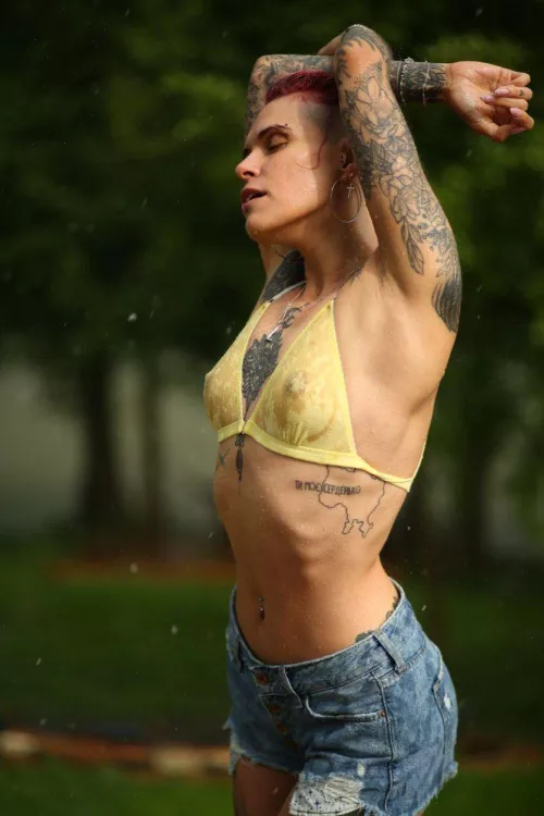 The MILF Summer sizzle, here to stay (F38)