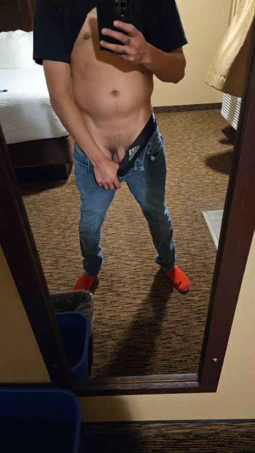 Waiting for the fuck buddy to get here 😏