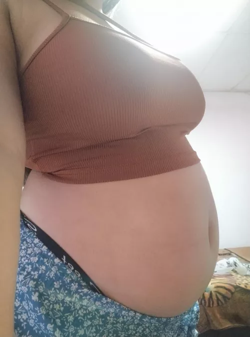 Hello guys, I want to gain more weight. If you are interested in helping me grow more, write to me privately. 🩷