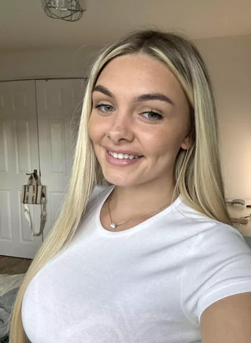 i hope this pic gets you nice and hard