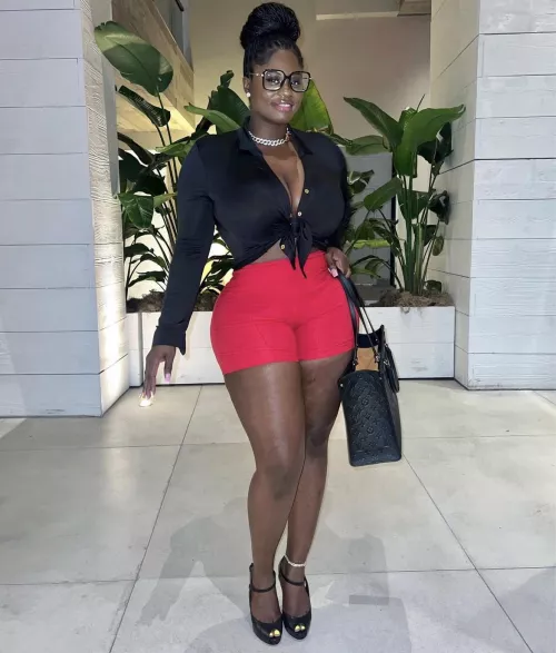 I shouldn't be ashamed of my good looks

