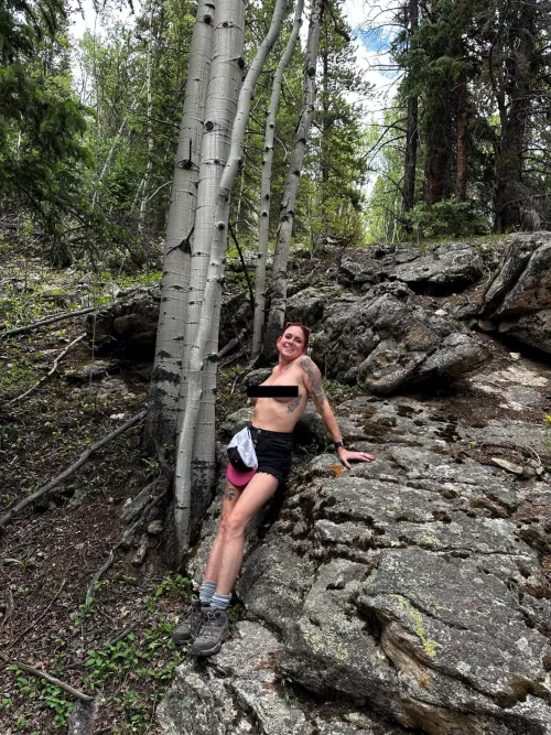 I want to sext/vc with you. My snap is Danidhotwife (seller)(25+ only) let’s have some fun together