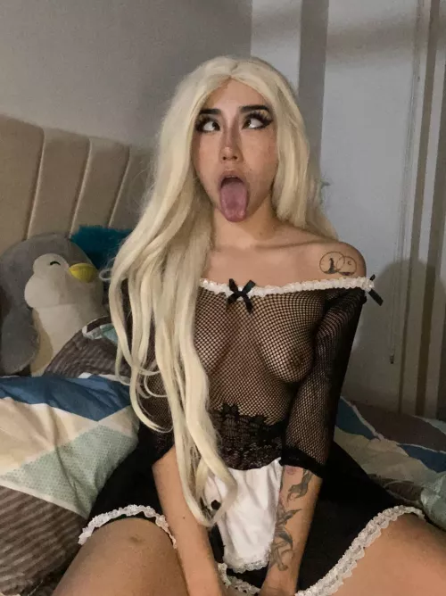 I'd be happy to be your housekeeper, Daddy