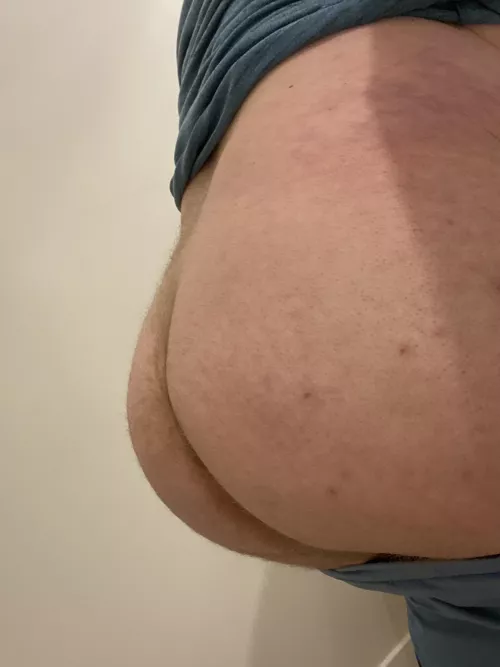 I’m bi curious and shy (m28)