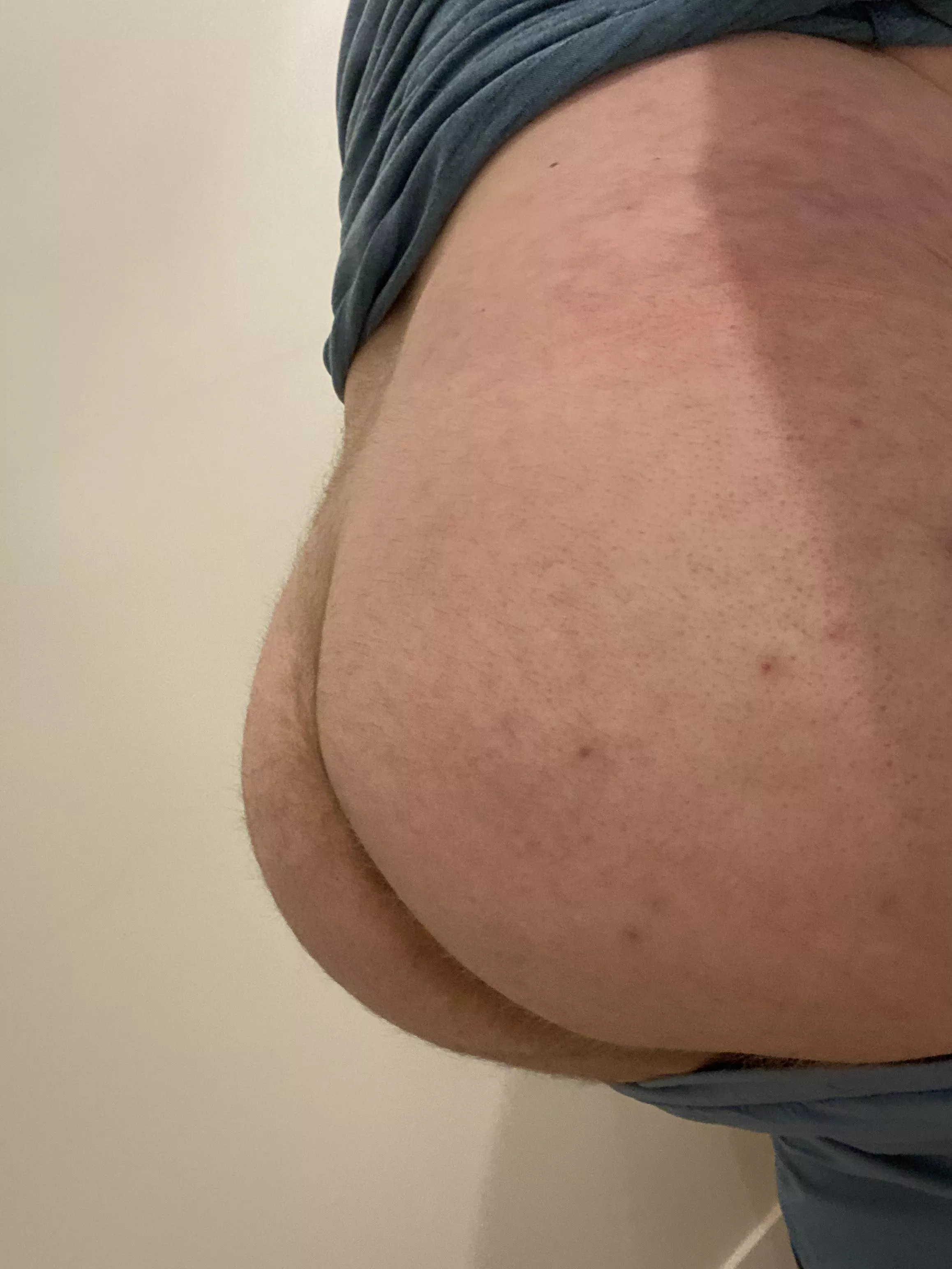 I’m bi curious and shy (m28)