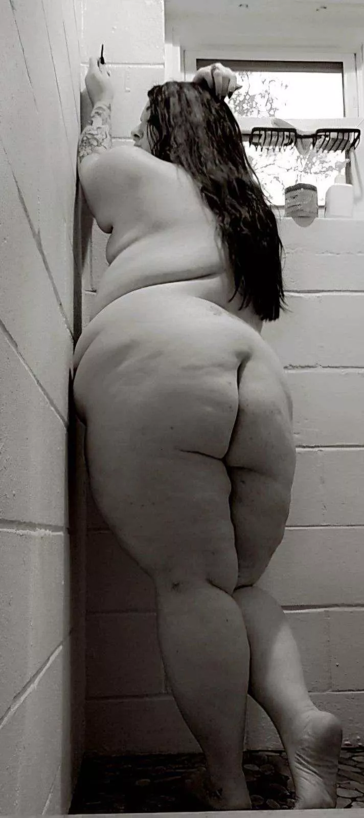 It takes a real tool to please a BBW