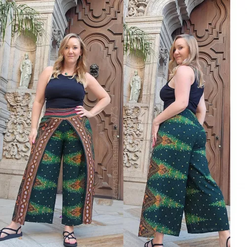 My favorite thick Milf pants [F50]