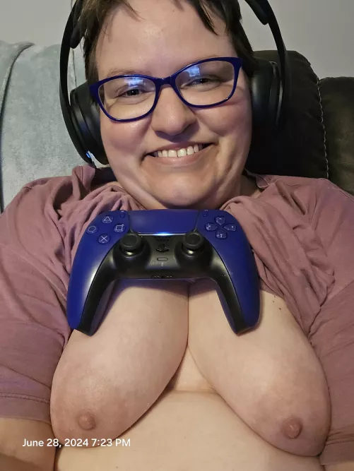 Play with my titties while I play my game!