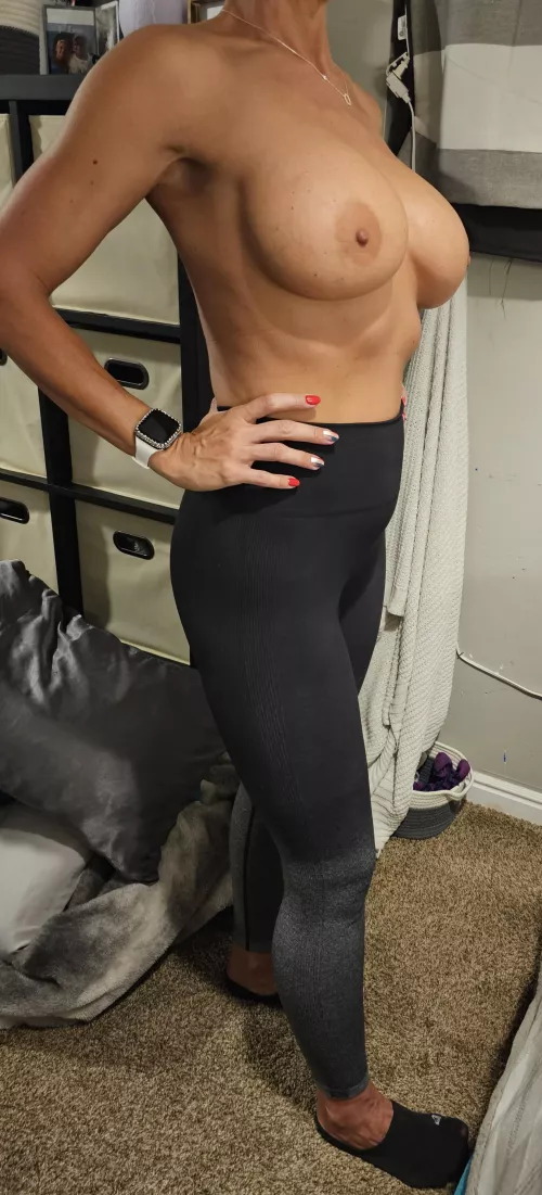 Topless Yogapants ;) 