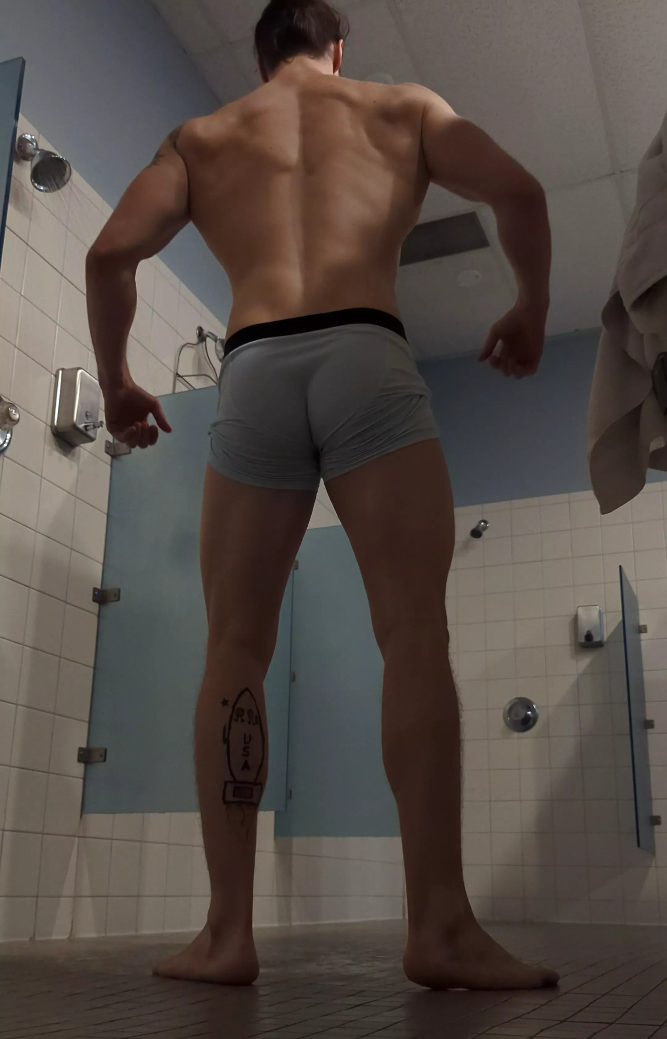 You wanna see me naked?