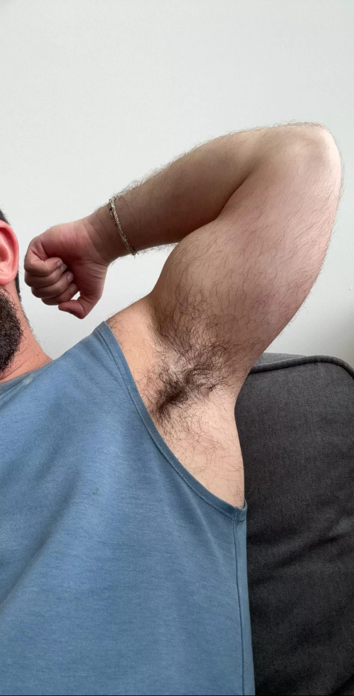 (32) Helped my buds move furniture all day today. Swampy af and my pits smell like it