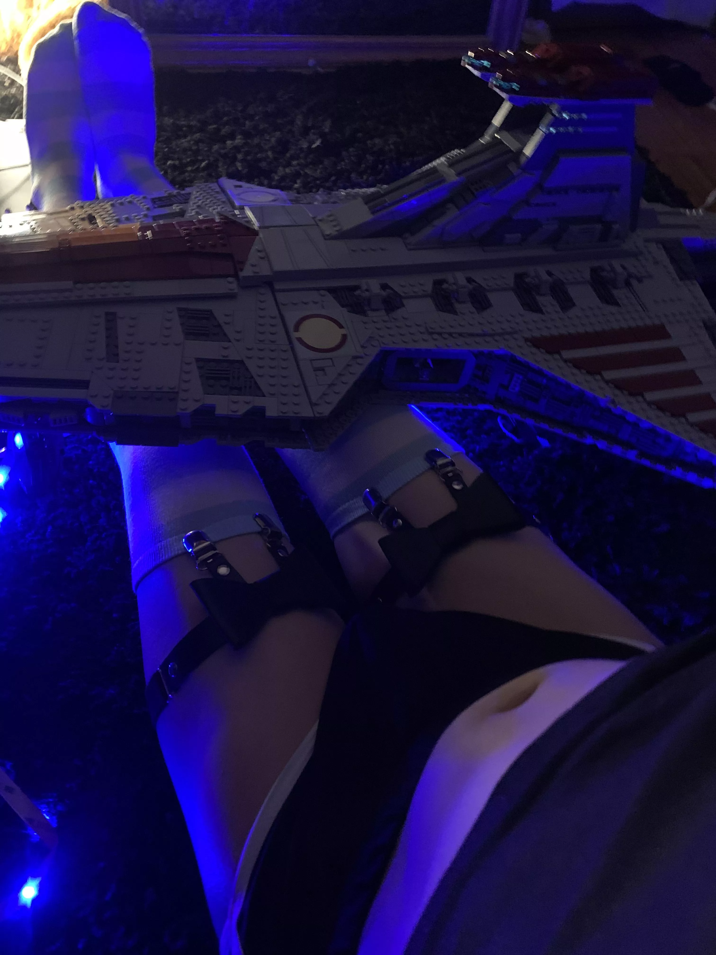 A femboy with Lego what’s better :3