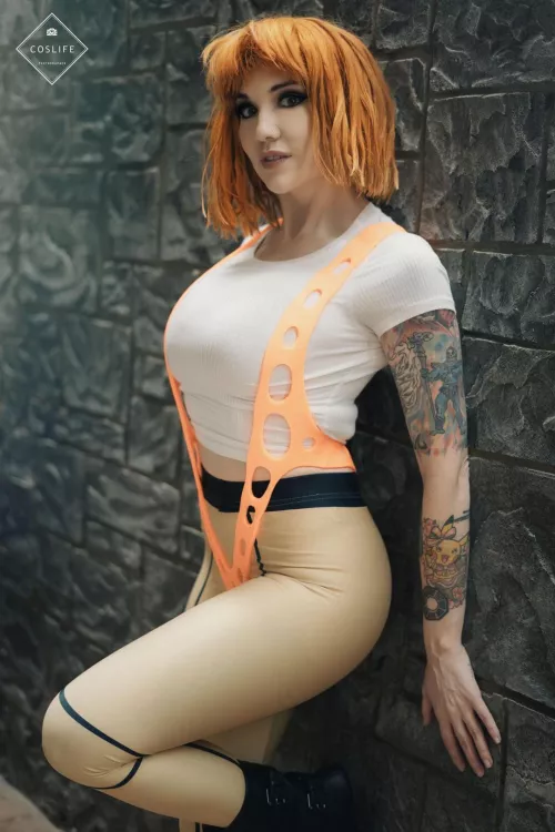Busty cosplayer