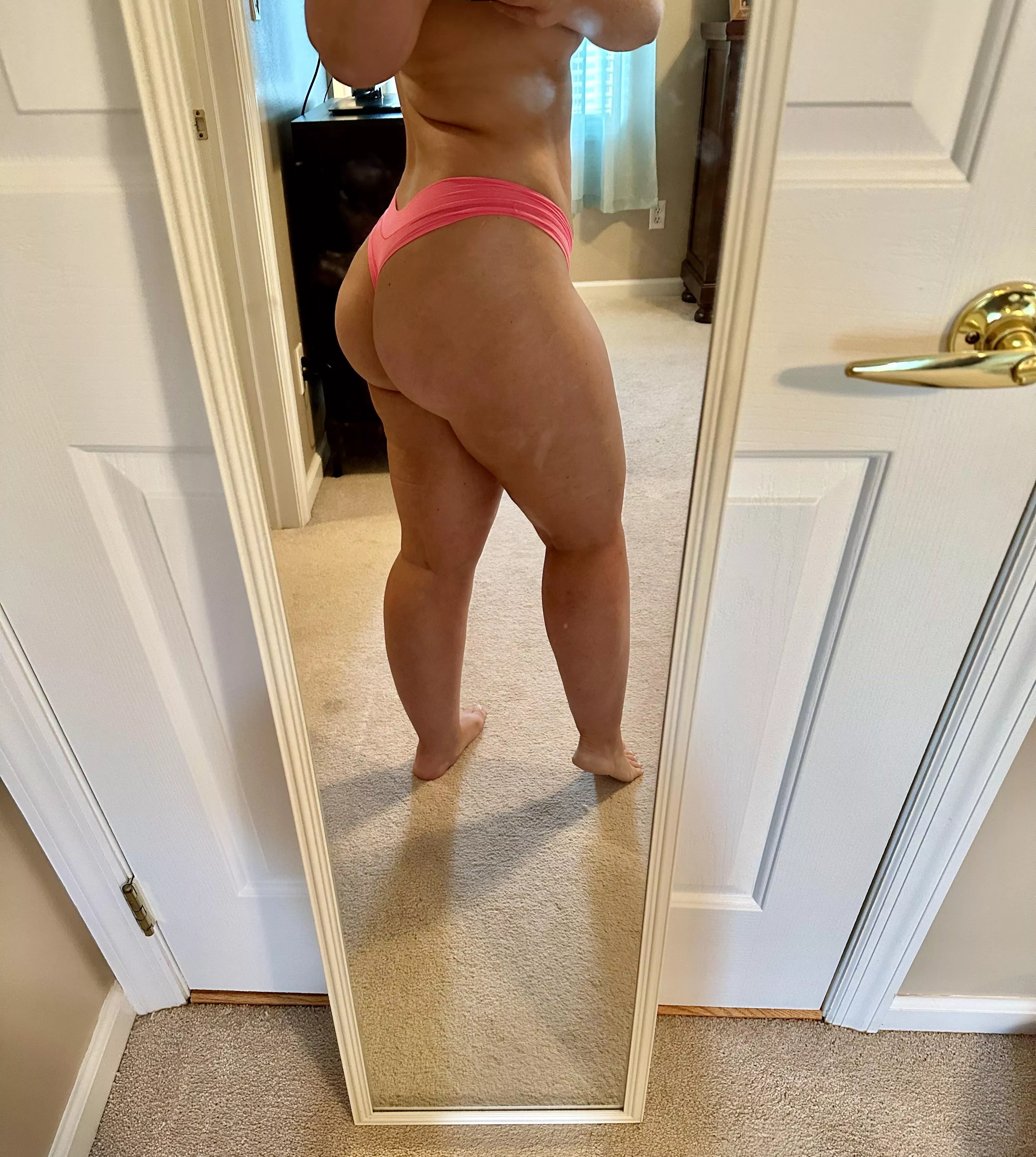 Come over and take this booty tonight 