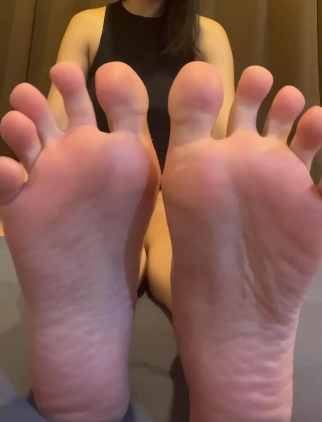 Do you to worship Asian soles ?🤭