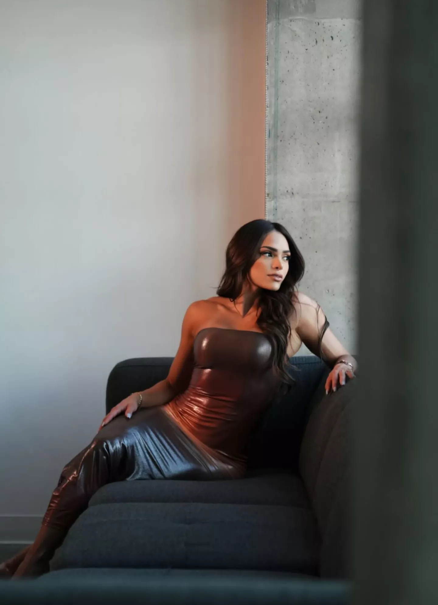 Gostosa do Fitness in Chocolate Leather 