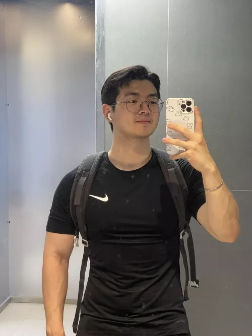 Happy pride 🏳️‍🌈 (surprise on my ig)