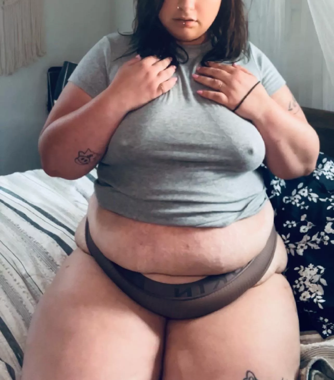 I’ll be your breakfast in bed 💋