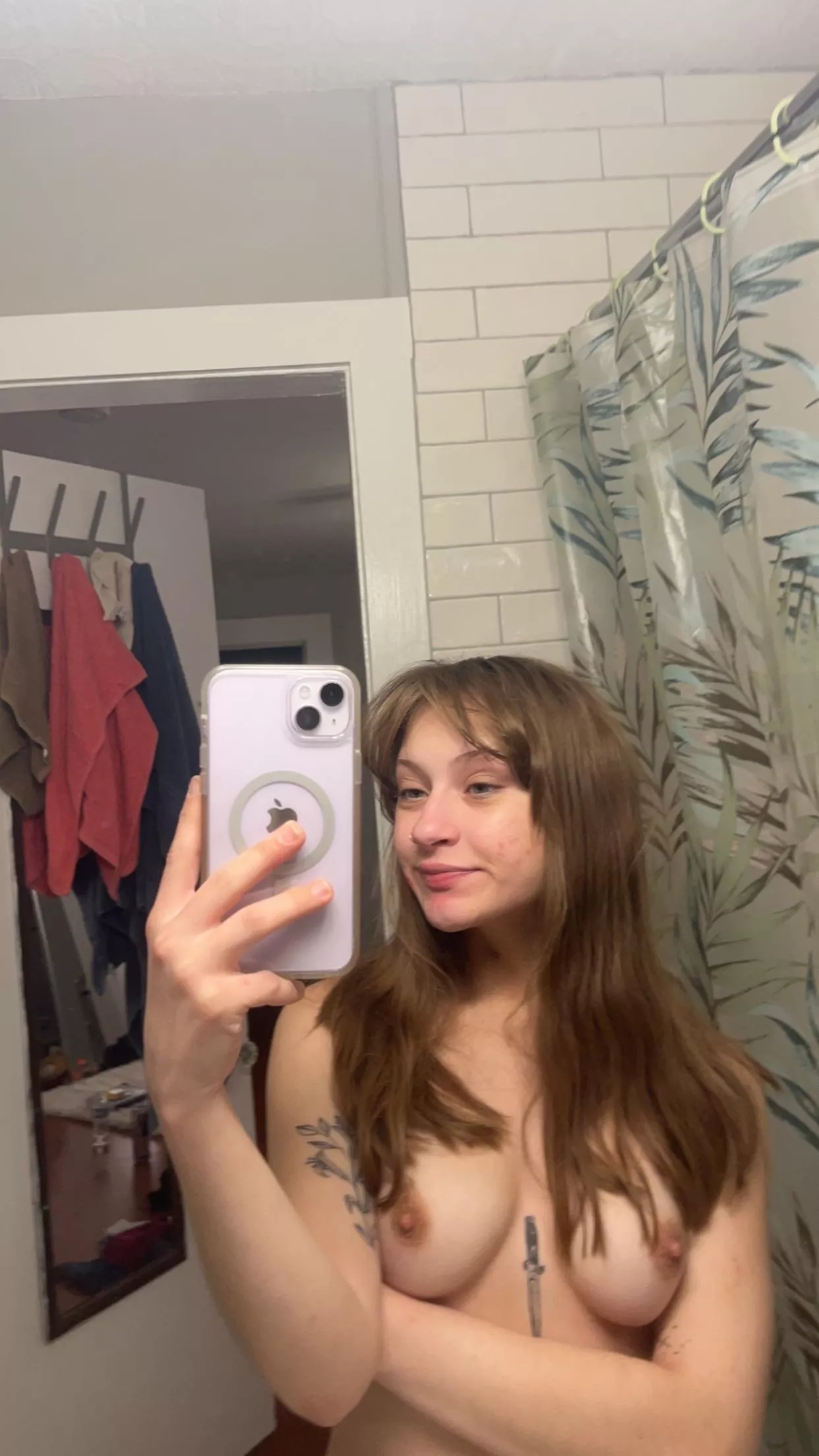 Love showing off my teen tits