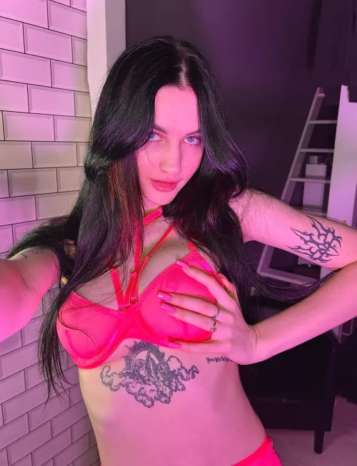 Lucky girls, they always have tits to hand