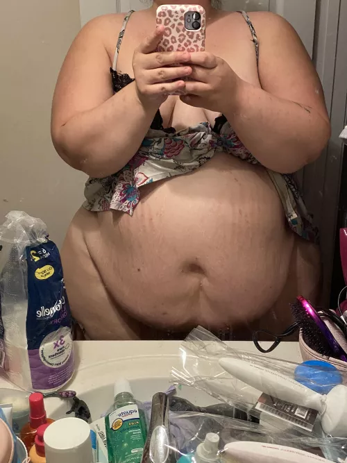 Them stretch marks tho 