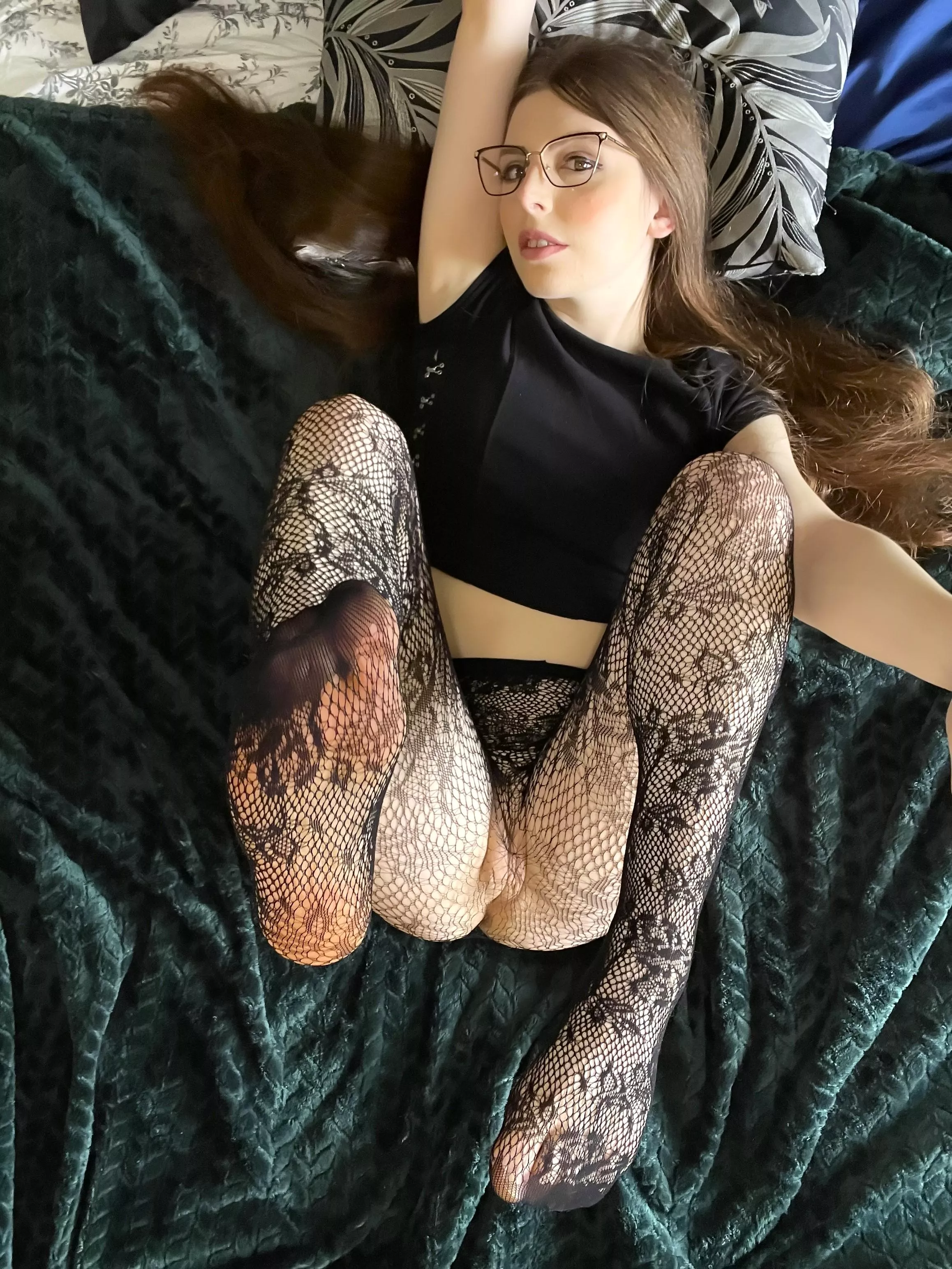 these fishnets should be ripped open