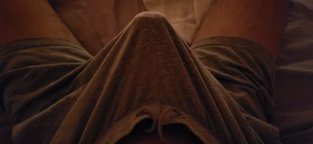 This shorts aren't comfortable at all... (26)