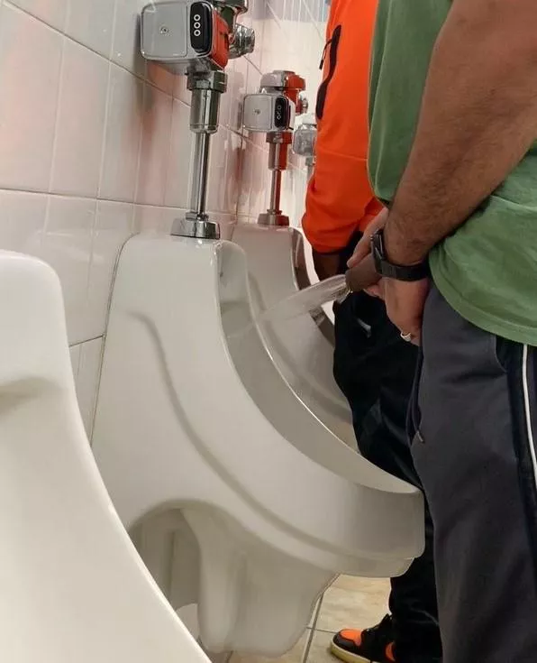Urinal Power Pissing
