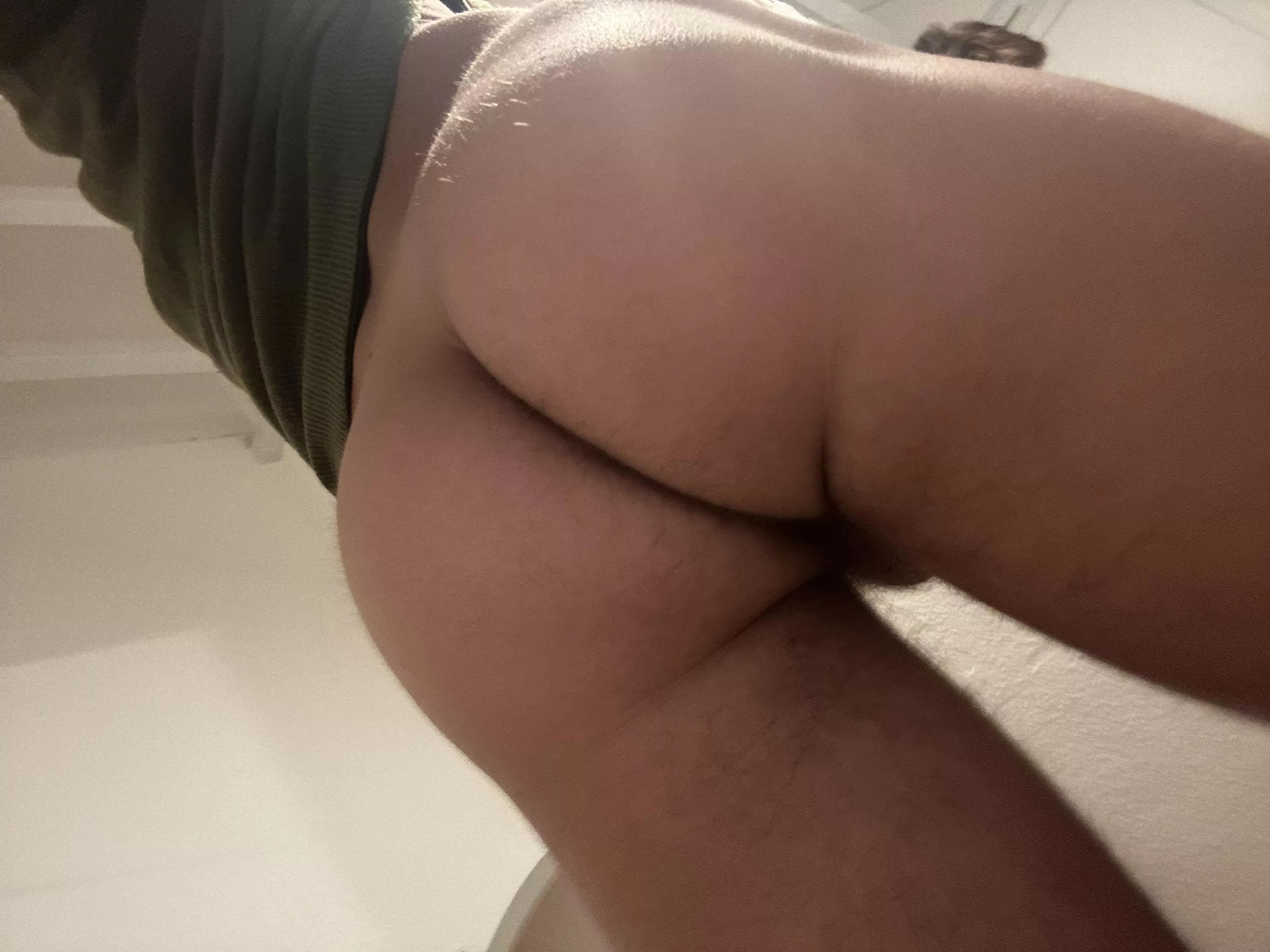 (20)Can I sit on your face?