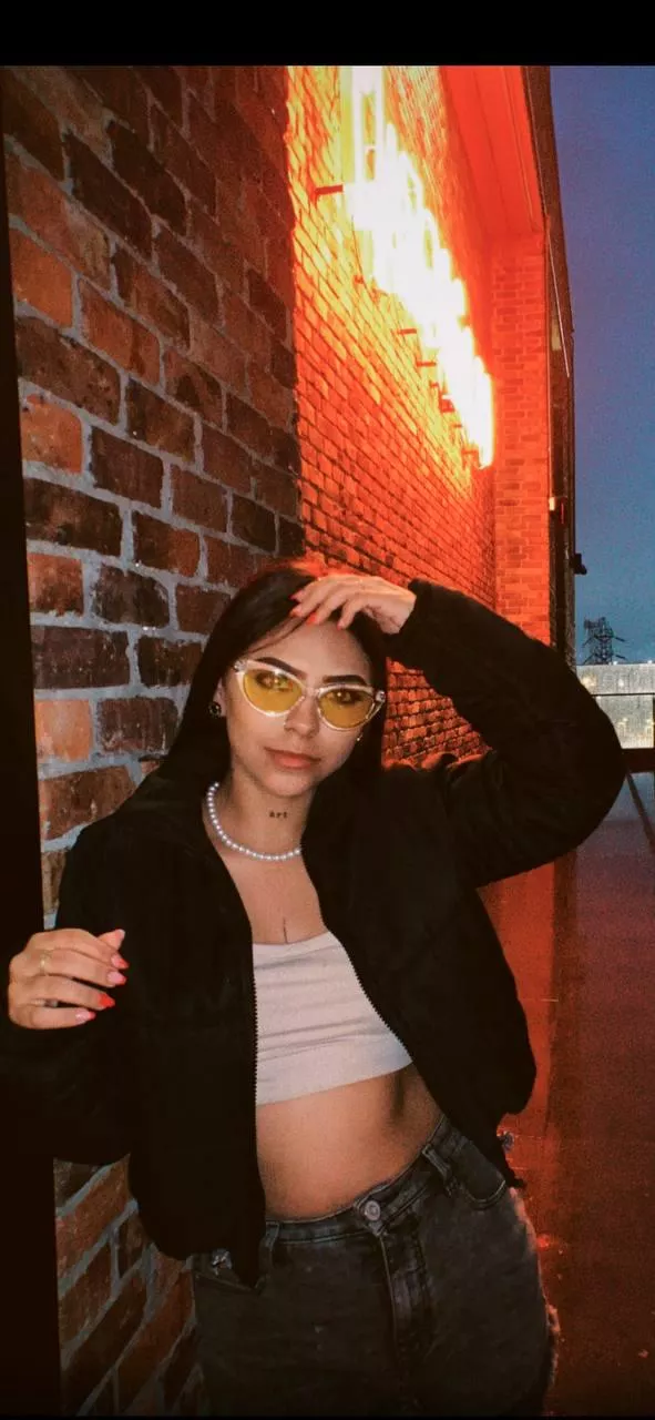 all i wear is crops these days