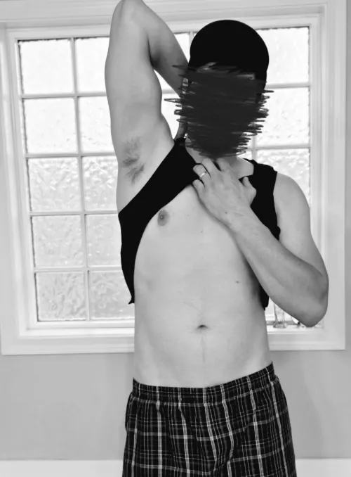 Always had a love for pits, but kind of self conscious of my lack of hair. Please rate honestly