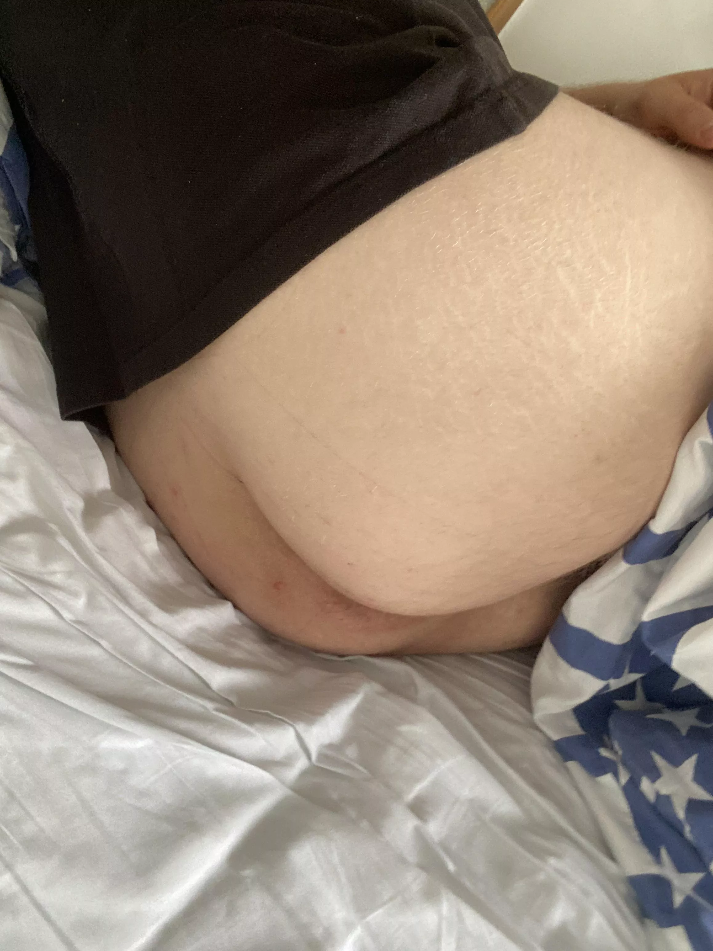 Bored and home alone, dm or snap me to fuck ;). Snap- kuba.g2003