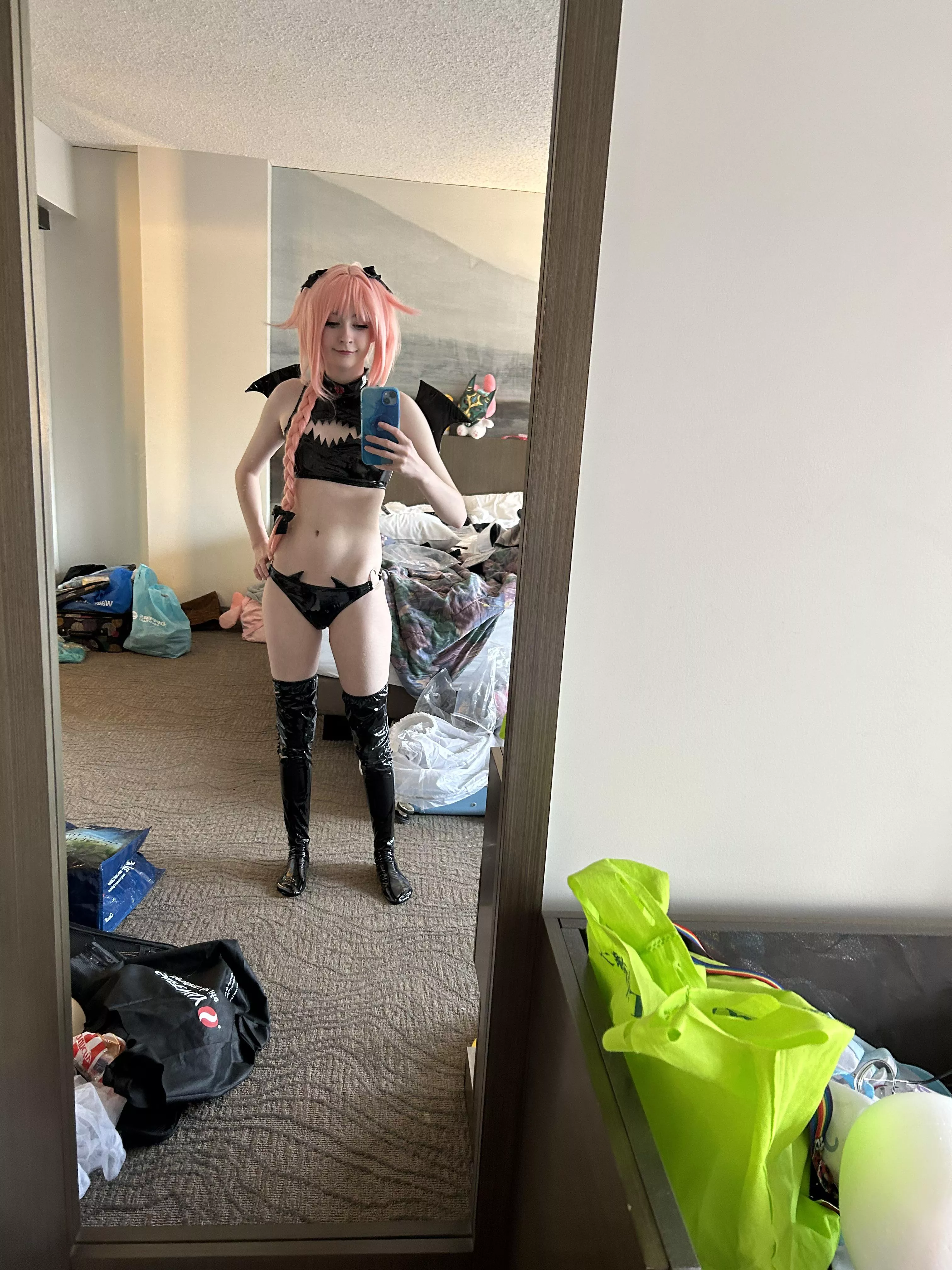 Little-Devil Astolfo by Nauwto🩷