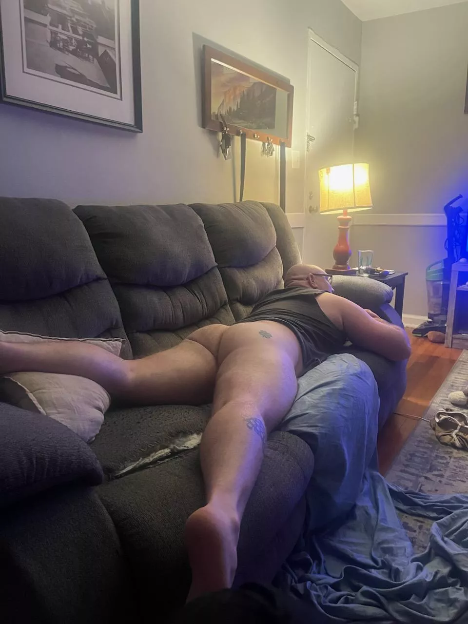 Not the hairiest but it's got some fuzz