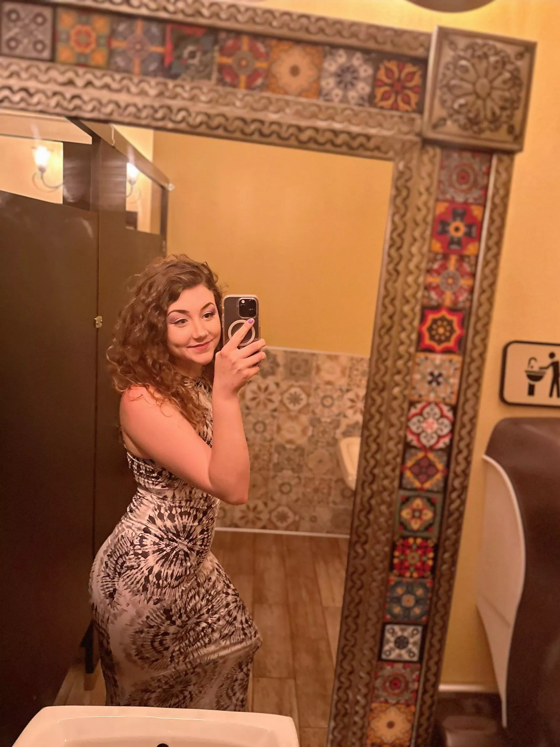 thoughts on the dress? <;